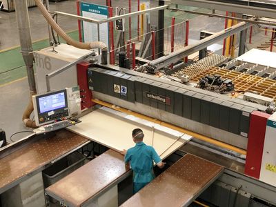 “防疫泡泡”抓生产⑥ | “闭环”拼经济 崇州企业生产忙