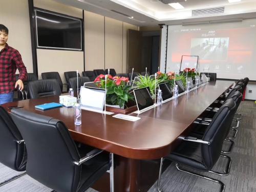 江西智能家具工程定制,赣州智能办公家具工程案例,南康智能实木办公家具生产厂家