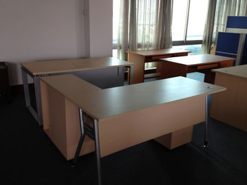 家具厂展厅换季,办公台 文员台 会议台 书柜 半价抛售 需自行安排车 文体办公用品 powered discuz