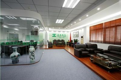 “盒”你心意 智造彩盒论坛暨文洪机长培训学校启动大会聚焦钢木家具新未来